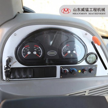 Экскаватор-погрузчик SHANMON 388Т, усиленные мосты и КПП Carraro (Италия), разновеликие колеса-10