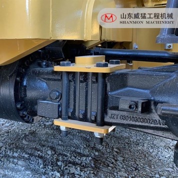 Экскаватор-погрузчик SHANMON 388Т, усиленные мосты и КПП Carraro (Италия), разновеликие колеса-9