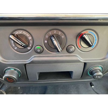 Самосвал (спальная  кабина) на шасси DongFeng С120S 6046DZ-6