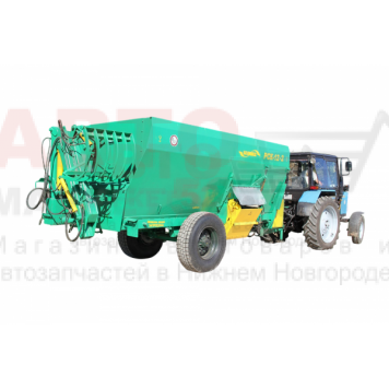 Кормораздатчик с грейферным погрузчиком РСК-12-3 Бобруйскагромаш