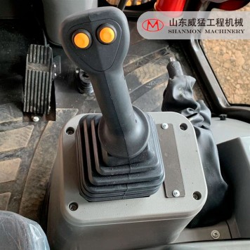 Экскаватор-погрузчик SHANMON 388H, усиленные мосты-5